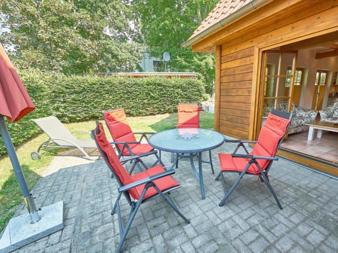2 Bedrooms Cottage