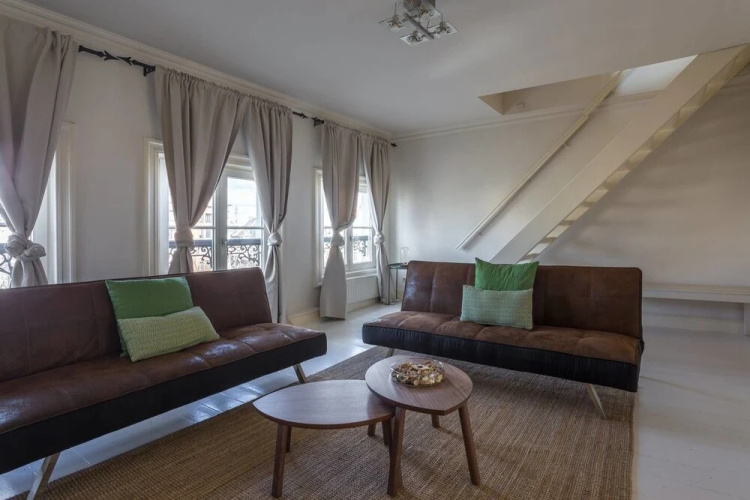Grand American Penthouse 43