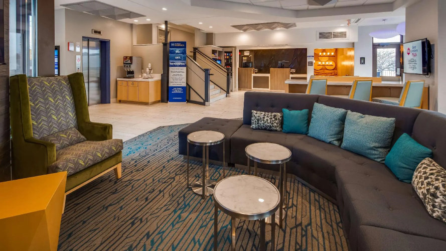 Best Western PLUS Milwaukee West