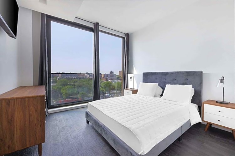 Standard Double room with city view