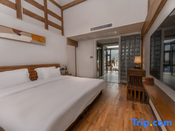 Deluxe Double room with garden view