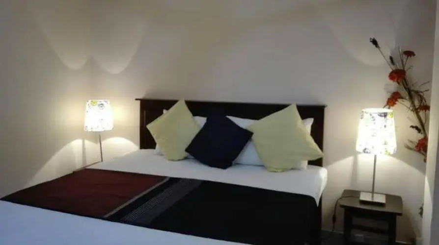 Villa Extra Hotel Overview