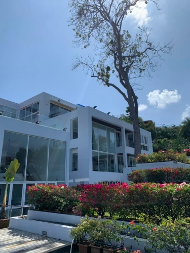 2 Bedrooms Double Suite