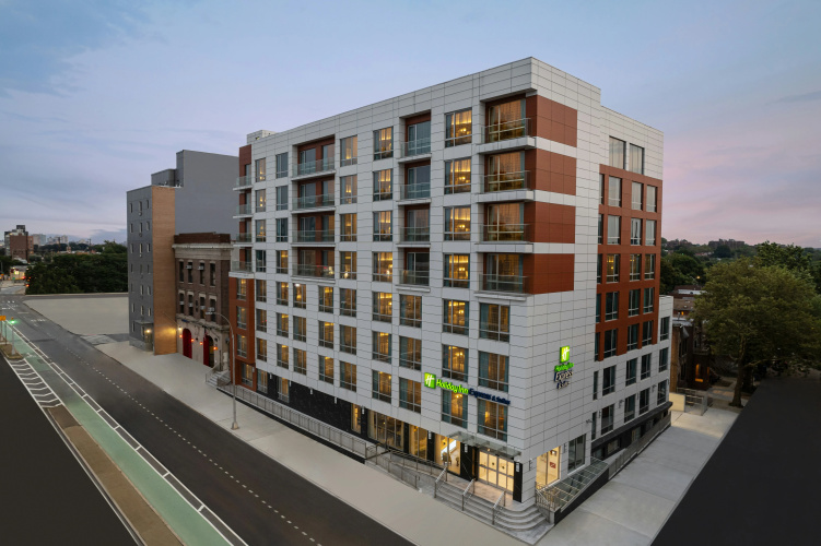 Holiday Inn Express & Suites Woodside LaGuardia Airport photo 24