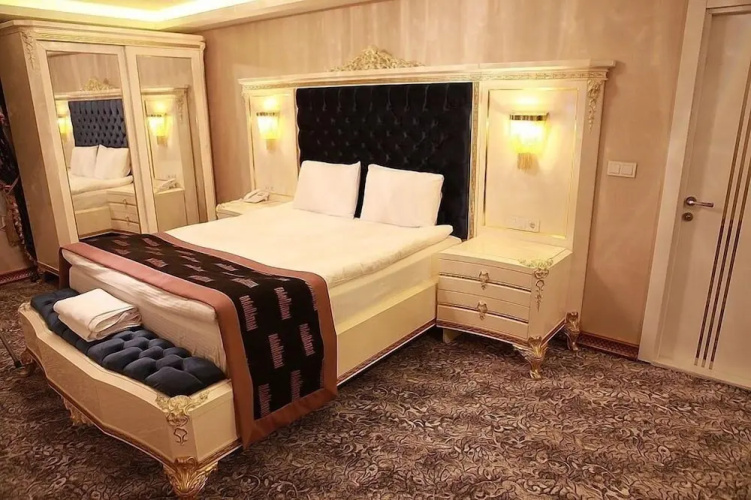 Manhattan Hotel