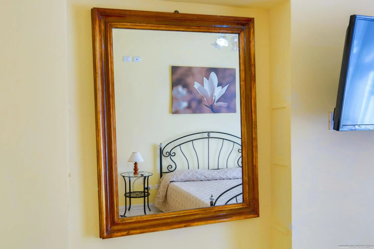 Gordon's Apartment