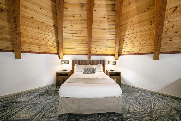 Half Moon Bay Lodge
