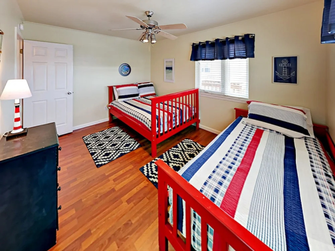 344 E Beach Blvd Condo Unit 21 by RedAwning