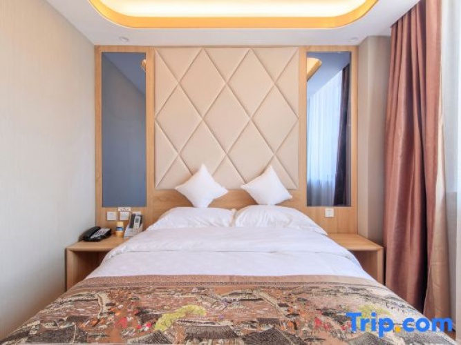Standard Double room with view