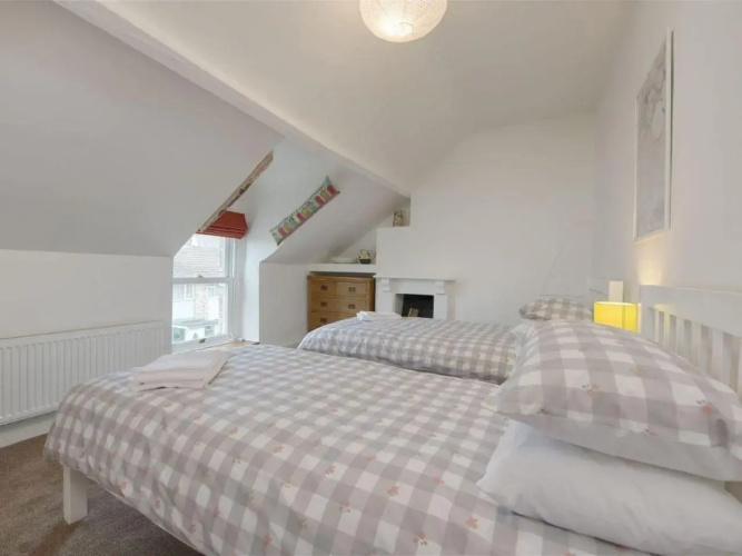 Sergeant'S Cottage