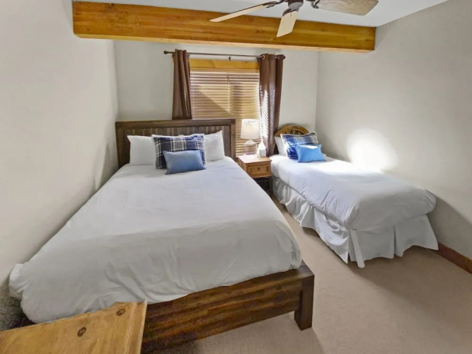 Settlers 2 Bedroom Condo by RedAwning