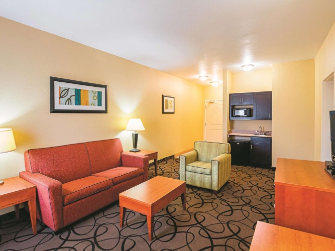 1 Bedroom Double Suite