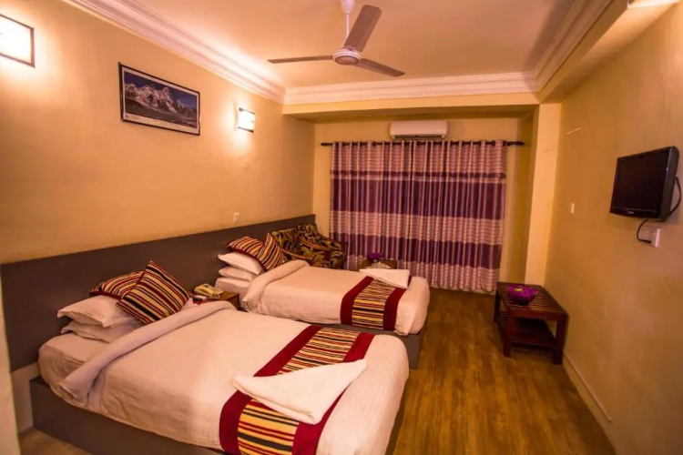 Hotel Crown Plaza