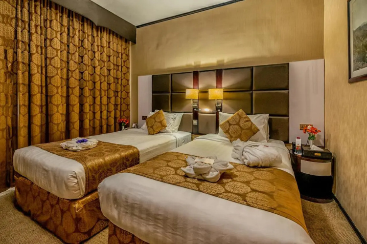 Click Park Hotel
