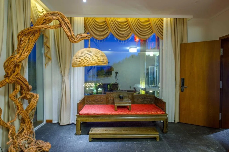Dali No.1 Sea View Hotel