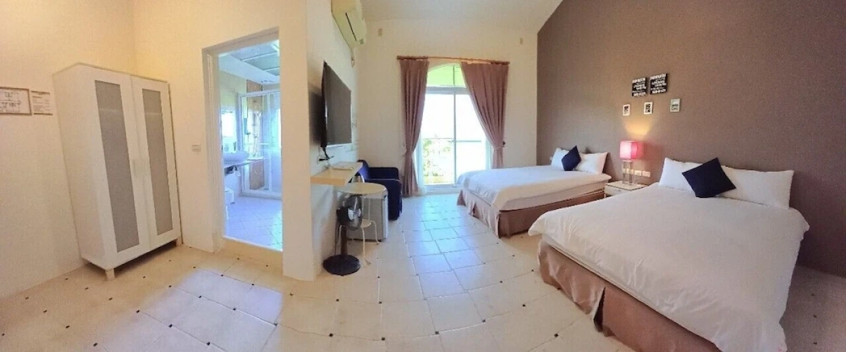 Standard Quadruple room with balcony