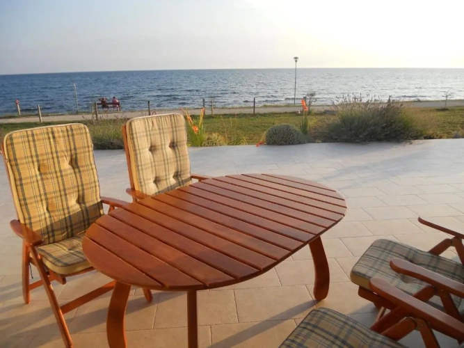 1 Bedroom Apartment with sea view