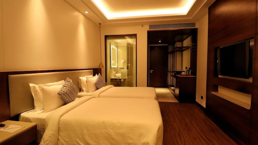 The Sara Hotel