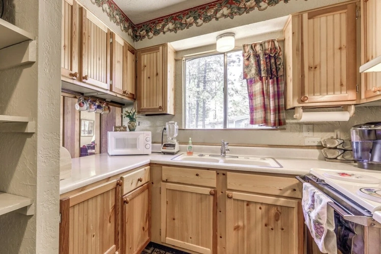 3 Bedrooms Cottage
