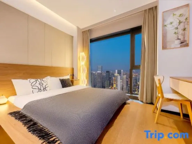 Standard Double room with city view