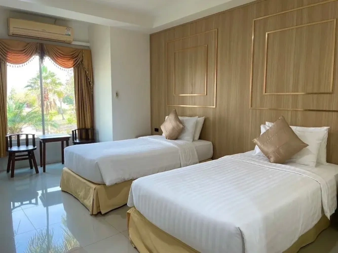 Superior Twin room