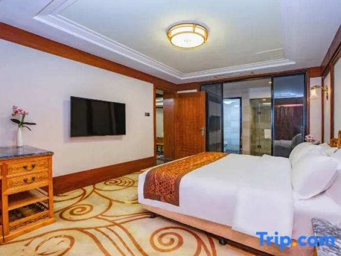Superior Double Suite with balcony