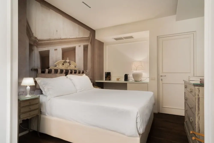1 Bedroom Superior Double Penthouse room with balcony