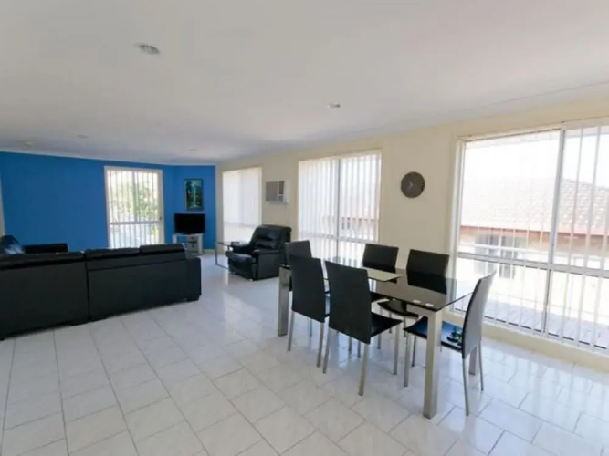 1/6 Convent Lane