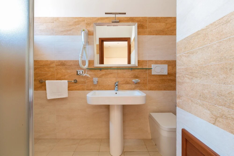 2058 Lido Marini Rooms - Double
