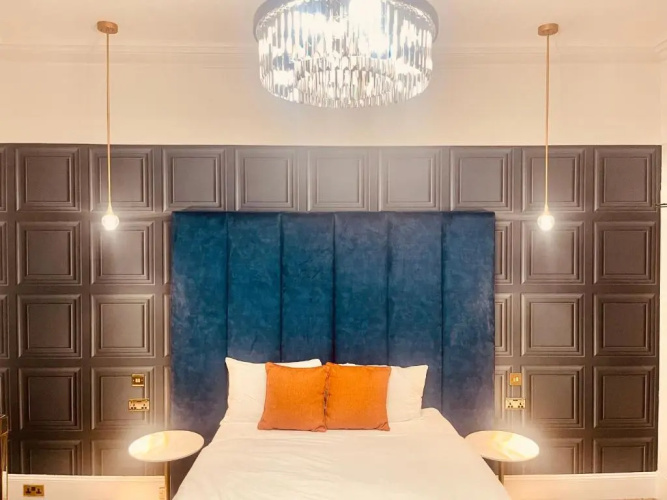 Lovat Hotel