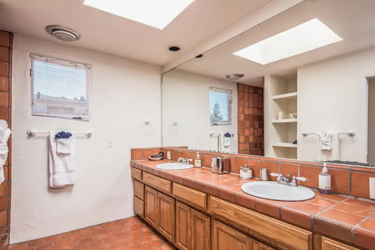 3263 Villa by the Sea
