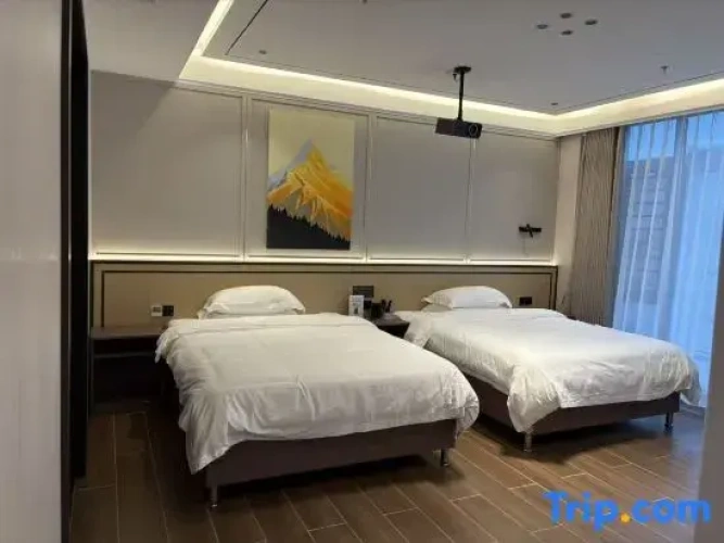 Triple Family Suite