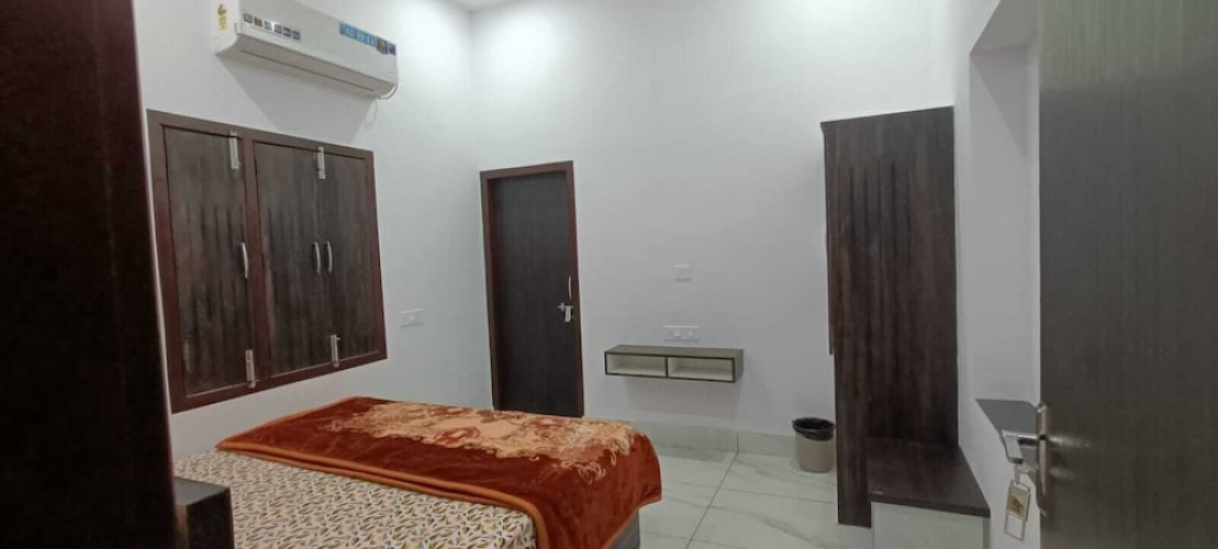 Hotel Maa Karni Darbar