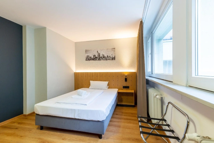 Standard Single room