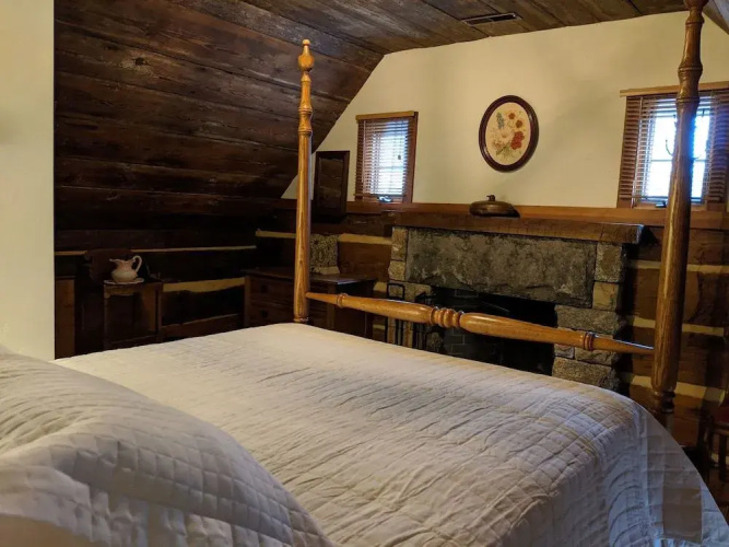 Touchstone Manor