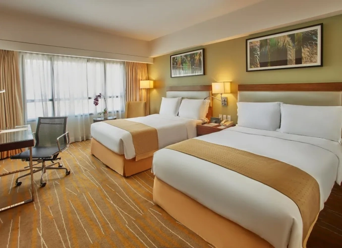 Standard Quadruple Club room