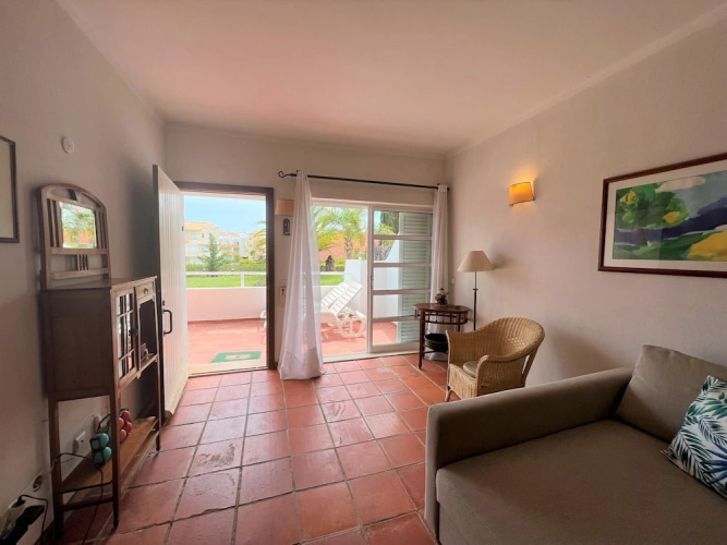 Vilamoura Typical 1 With Pool by Homing