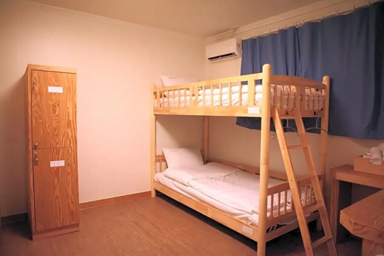Bed in Dorm (male dorm)