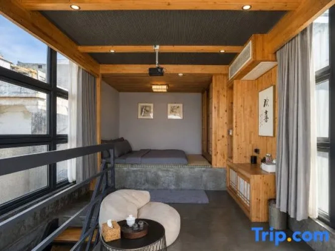 Standard Double room with balcony and with view