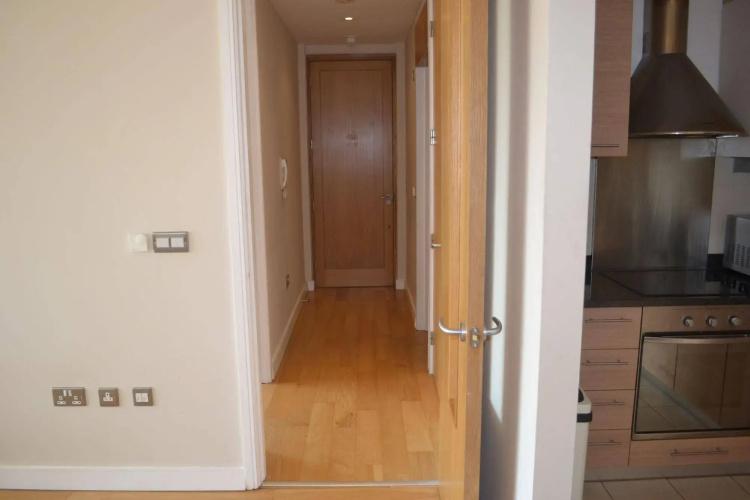 Hanover Dock Apartment
