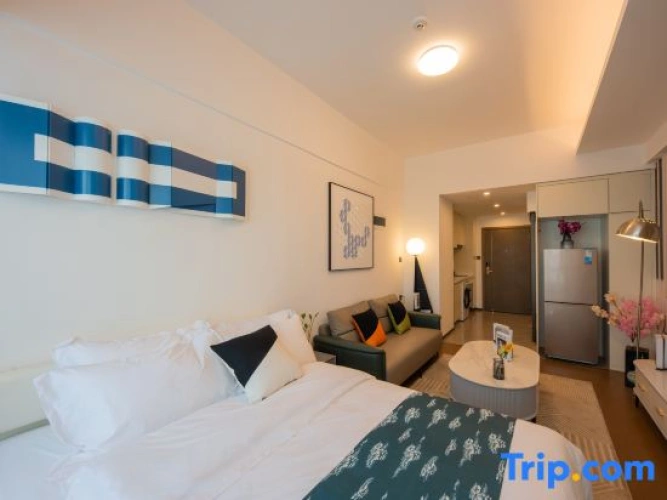 Standard Double room with city view