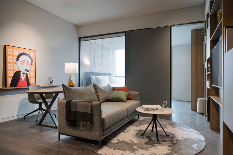 Deluxe Suite