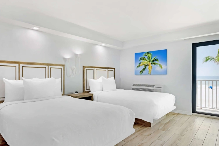 Standard Quadruple room with balcony