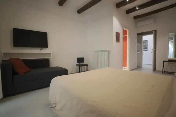 Desiderio Guest House
