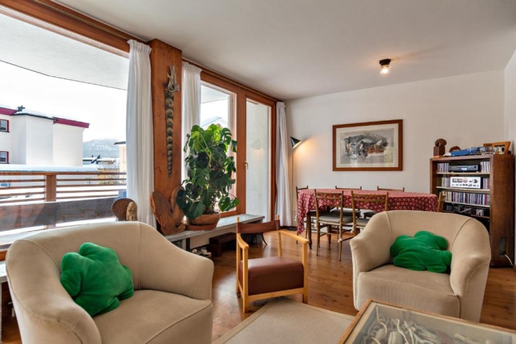 2 Bedrooms Apartment