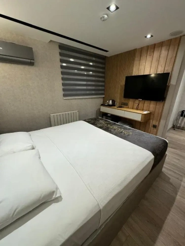 Economy room