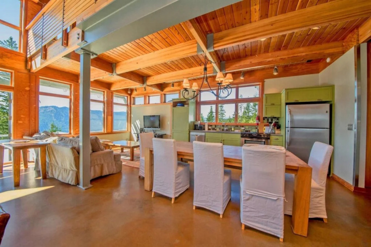 Lookout Lodge