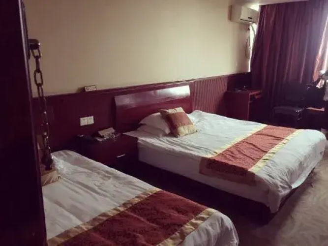 Longxian Hotel