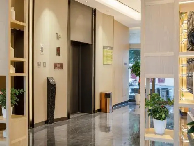 Egreen Hotel