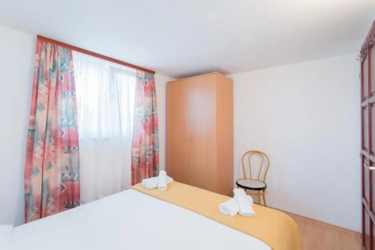 Apartment Orange-30m from beach